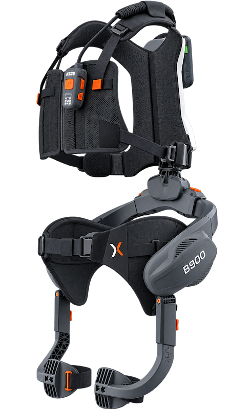 B900